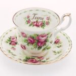 Mini Tazzine da caffè Flower Of The Month di Royal Albert