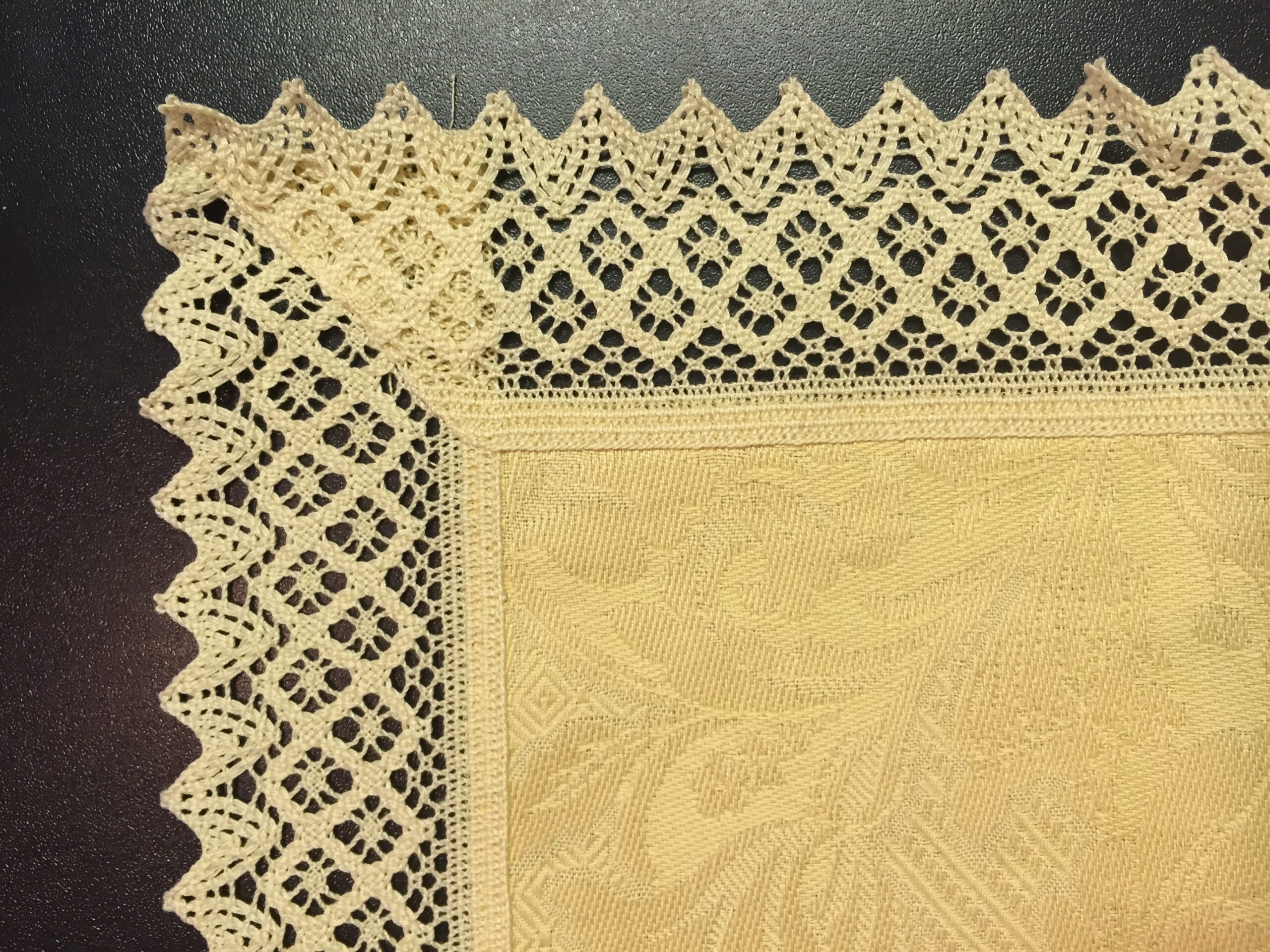 Tovaglia Lisa giallo chiaro 40 X120 cm di Ulbrich