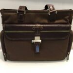 Borsa due manici Testa di Moro di Piquadro