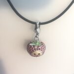 Collana Charm Tomato Swarovski con cordoncino