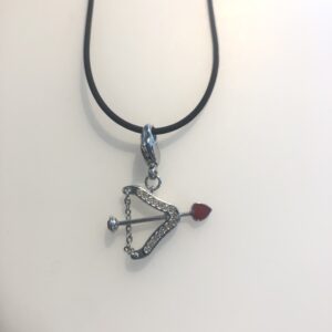 Collana Charm Cupid Arc Swarovski con cordoncino