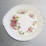 Piatto dolce con manici Flower of The Month Royal Albert