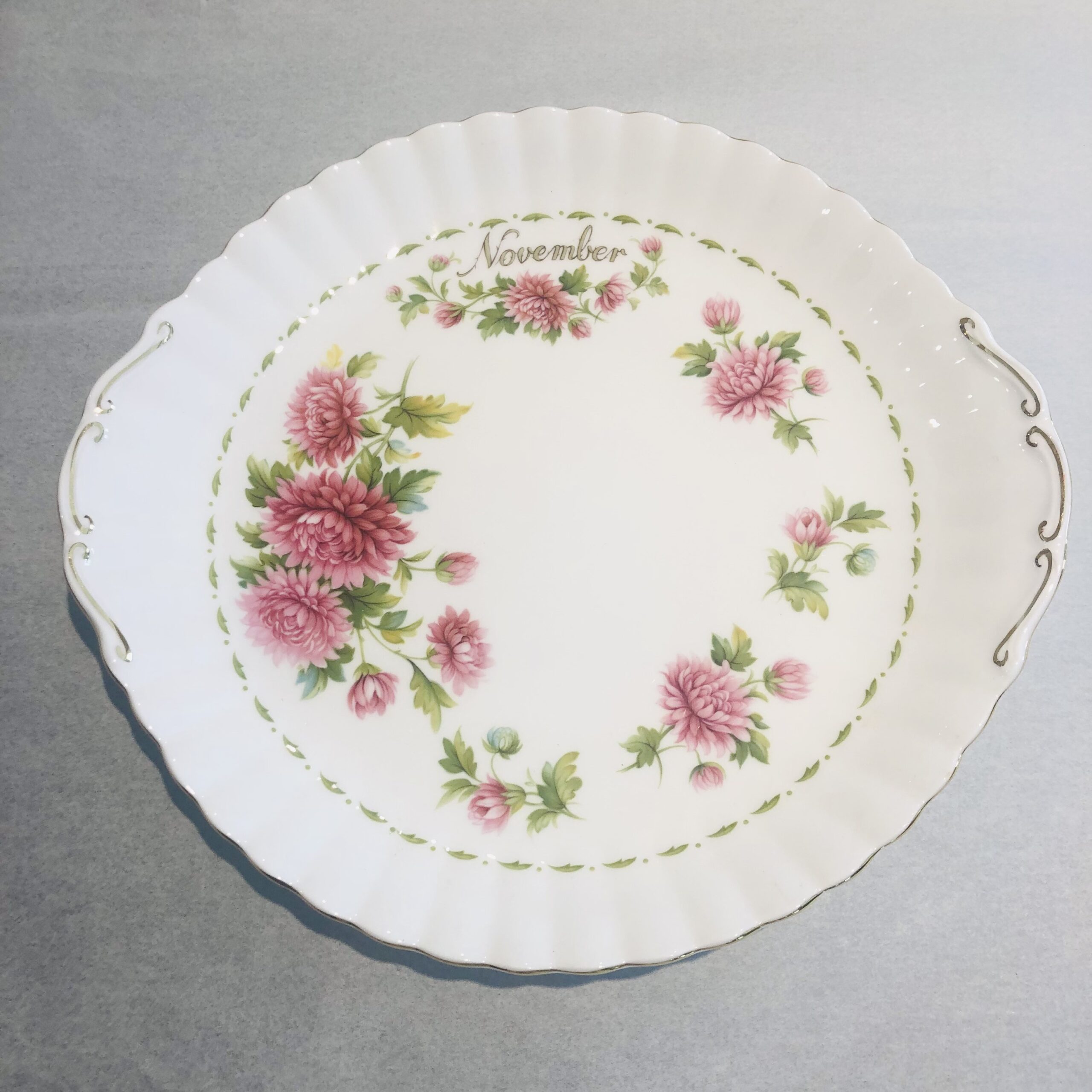 Piatto dolce con manici Flower of The Month Royal Albert